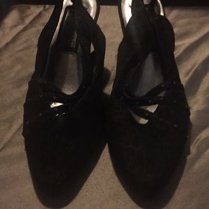 Step out highlights black heels